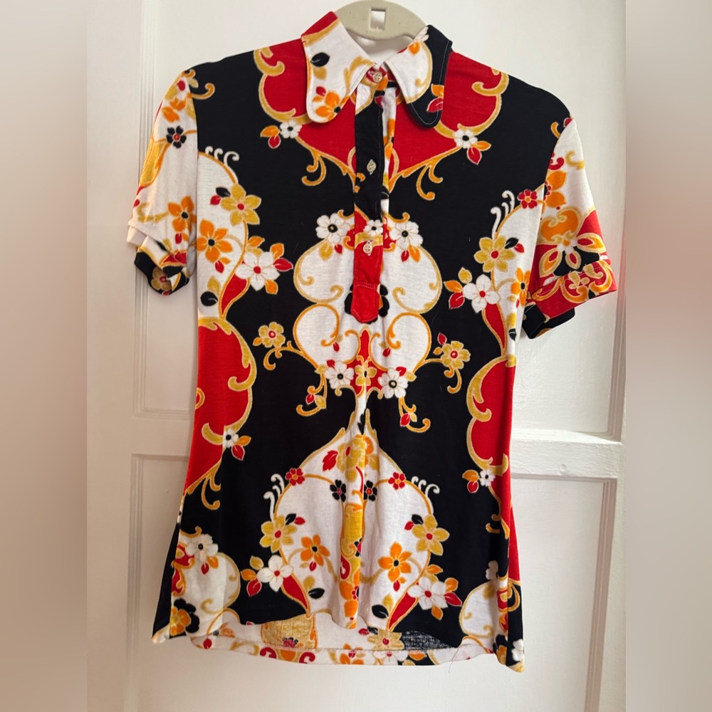 Retro Floral Polo Top in Black, Red & White